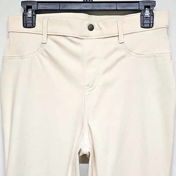 Cream Color Skinny Pull On Jeggings Size 8-10, Medium - Picture 2 of 10